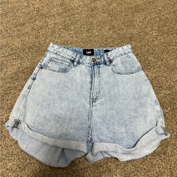 Lee Vintage Light Wash Jean Shorts - Picture 5 of 9